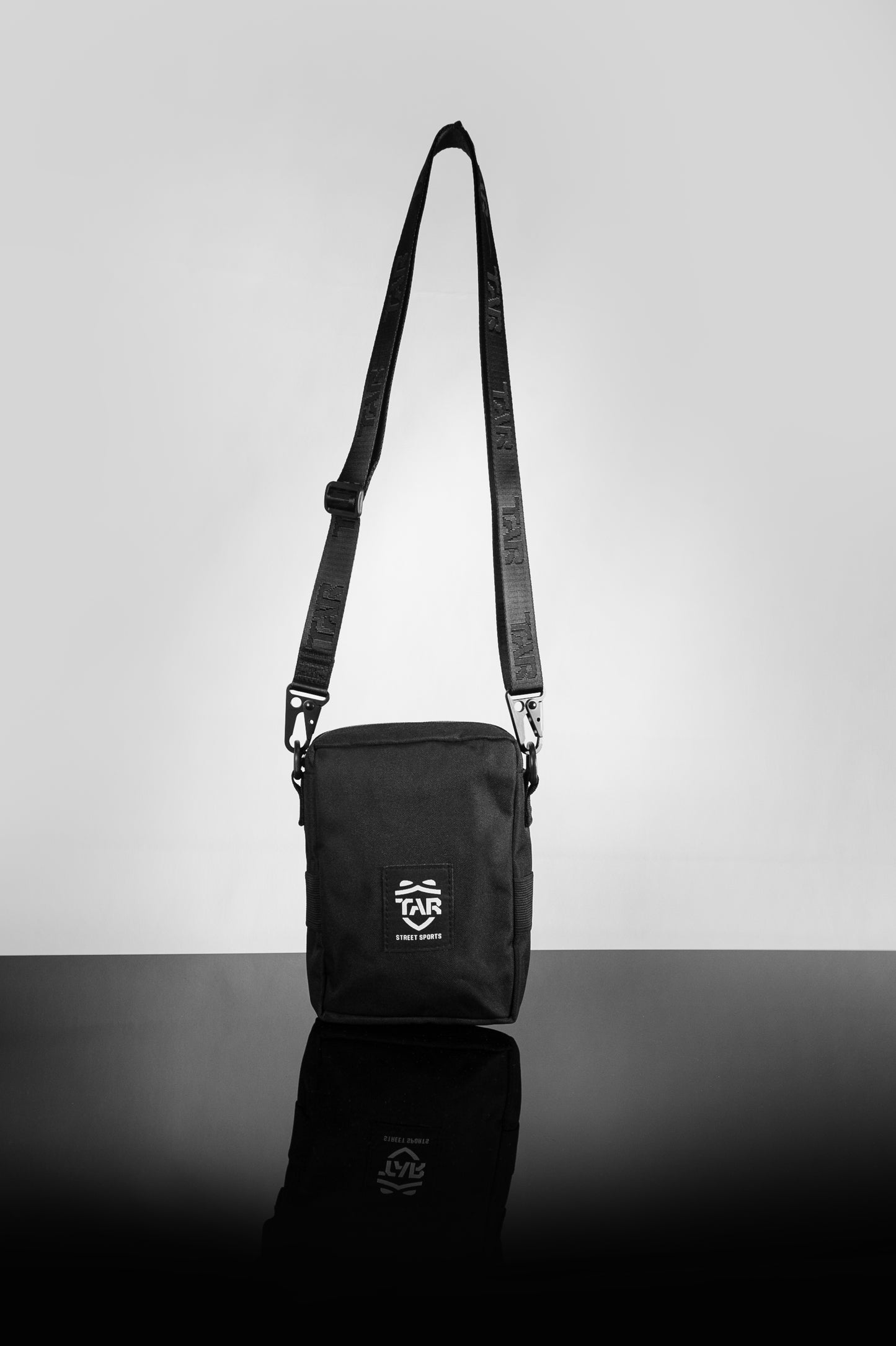 TAR Street Sports 2 Can Smell Proof Bag Pouch