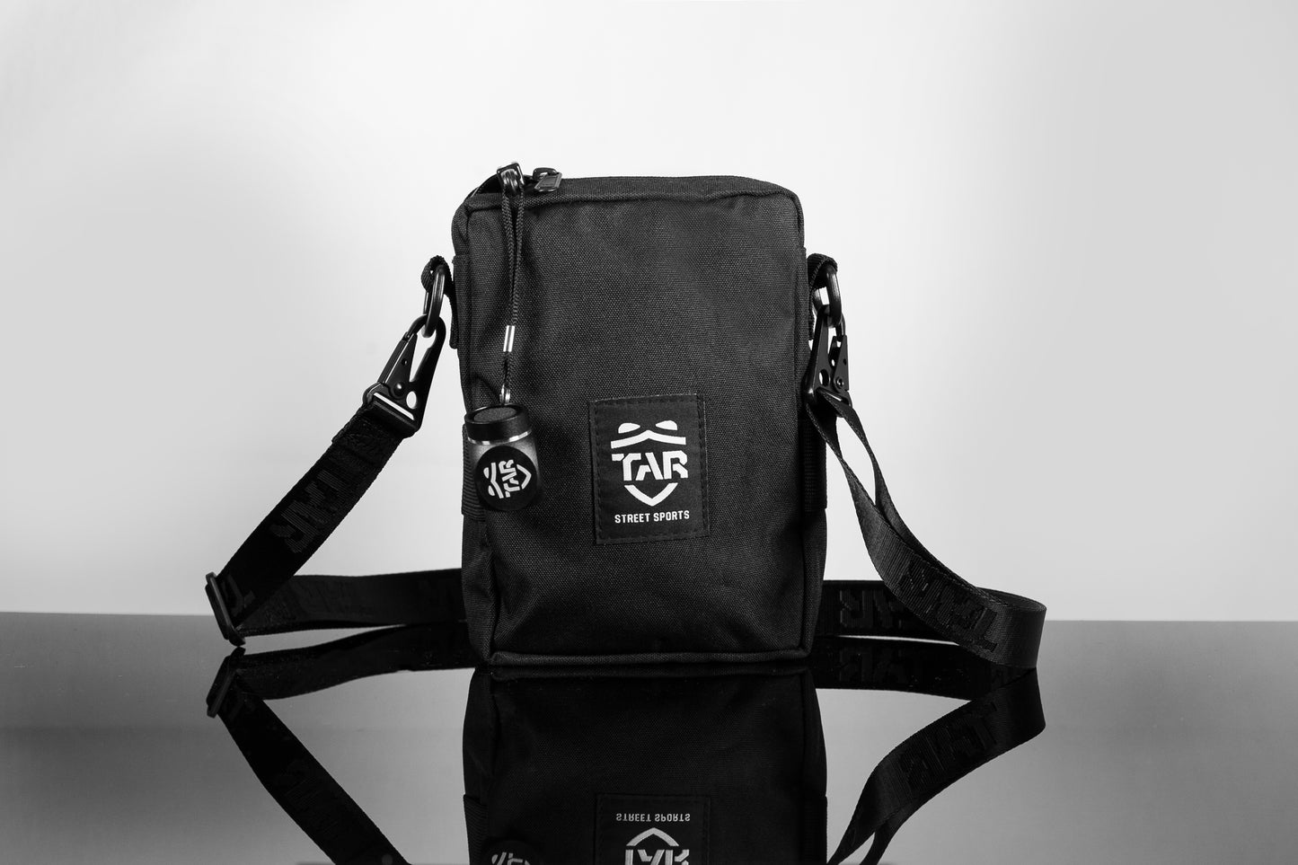 TAR Street Sports 2 Can Smell Proof Bag Pouch