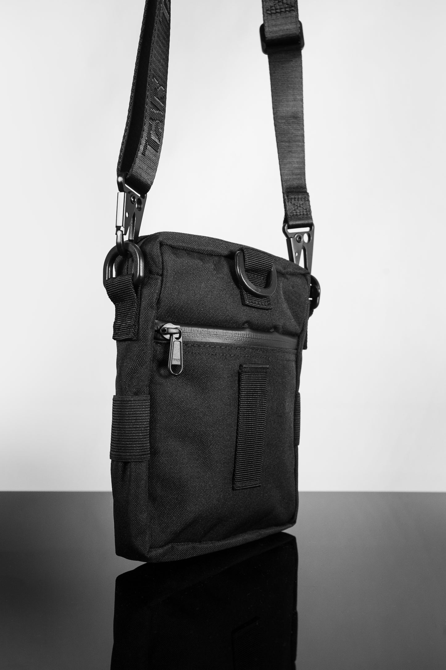 TAR Street Sports 2 Can Smell Proof Bag Pouch