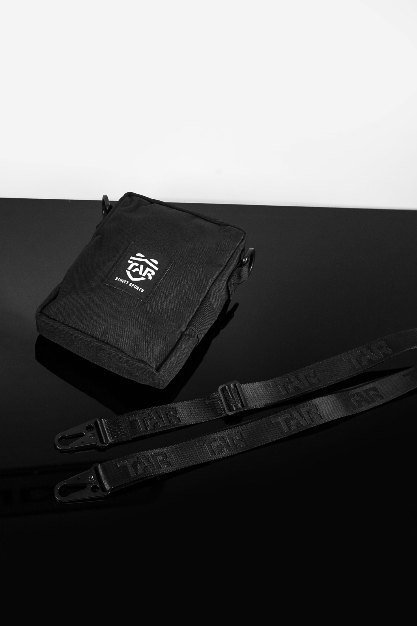 TAR Street Sports 2 Can Smell Proof Bag Pouch