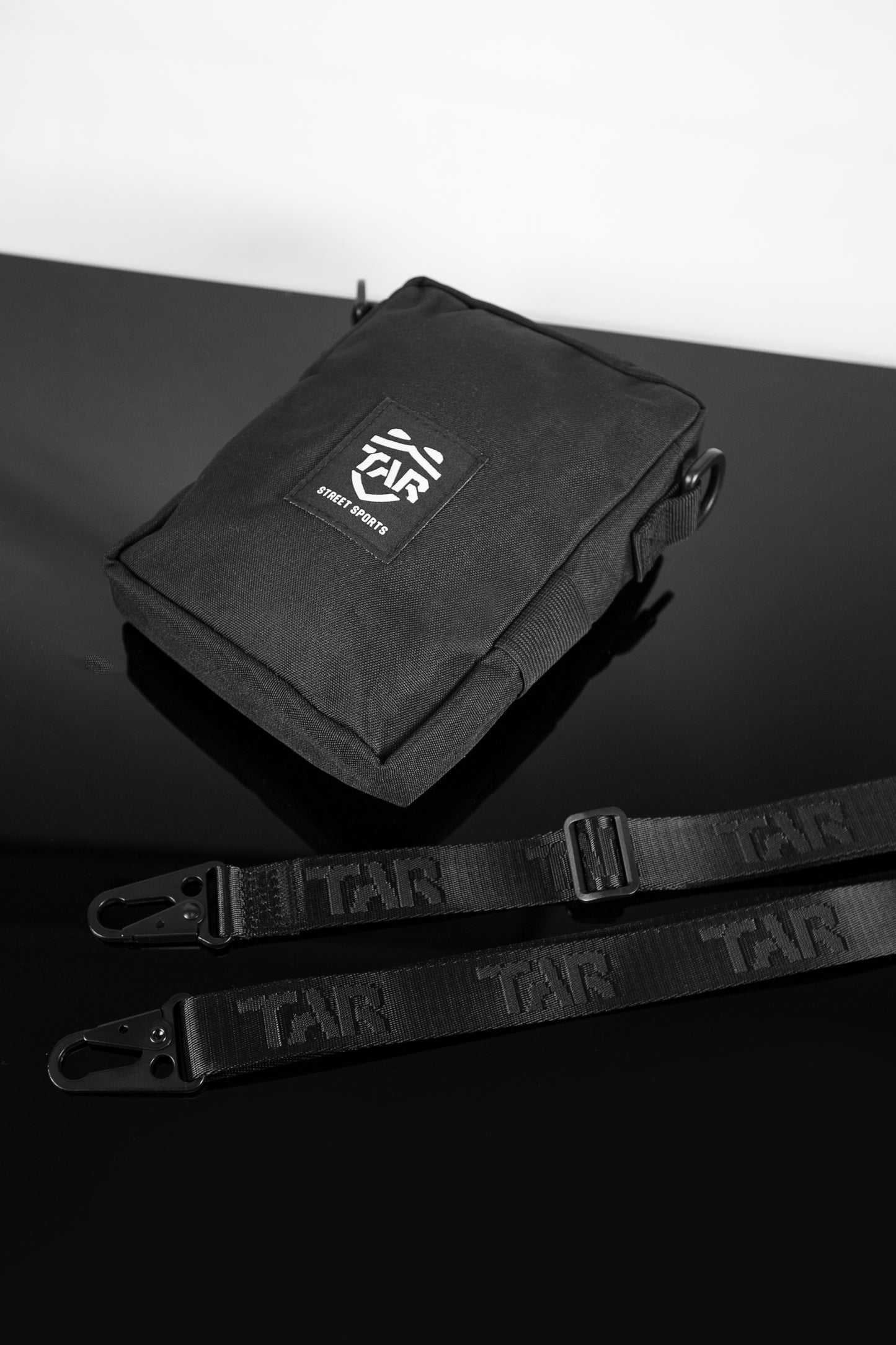 TAR Street Sports 2 Can Smell Proof Bag Pouch